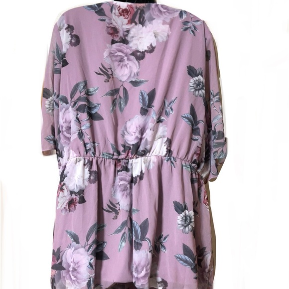 💥FREE W/ $10+ PURCHASE💥🆕🦋CITY CHIC ROSEWOOD FLORAL Top🦋FLAWED - Picture 6 of 13